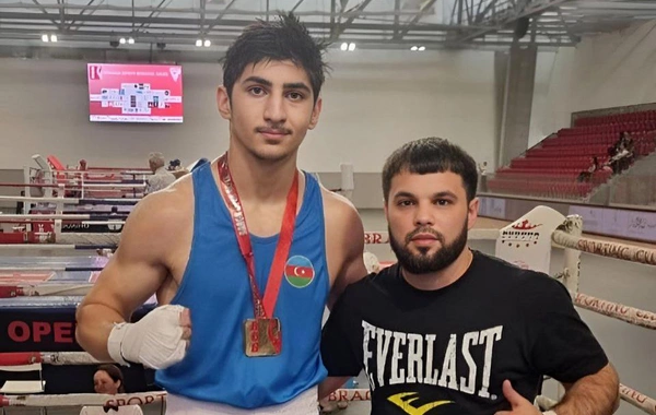 Azərbaycan boksçusu Portuqaliyada qızıl medal qazanıb