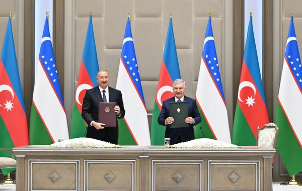 Daşkənddə Azərbaycan-Özbəkistan sənədlərinin imzalanması və mübadiləsi mərasimi olub