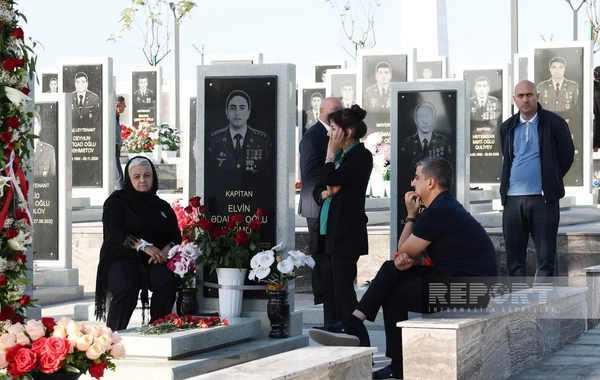 Vətən müharibəsinin ildönümü ilə əlaqədar Hərbi Memorial Məzarlığa ziyarət başlayıb