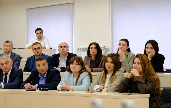 Əlaqələndirmə Qərargahının İşçi Qrupunun üzvləri Qarabağ Universitetində tələbələrlə görüş keçirib