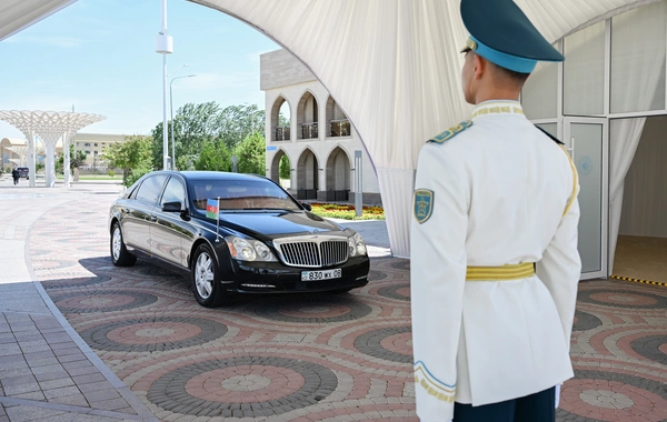 Prezident İlham Əliyev və TDT-nin qeyri-rəsmi Zirvə görüşünün digər iştirakçıları Türküstanda bir sıra mədəni məkanlarla tanış olublar