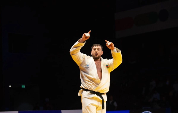 Kənan Nəsibov Bakıda keçirilən dünya çempionatında bürünc medal qazanıb