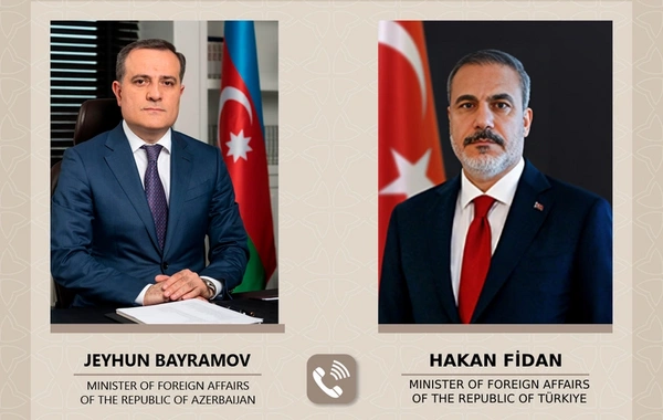 Azərbaycan və Türkiyə XİN başçıları Yaxın Şərqdəki vəziyyəti müzakirə edib