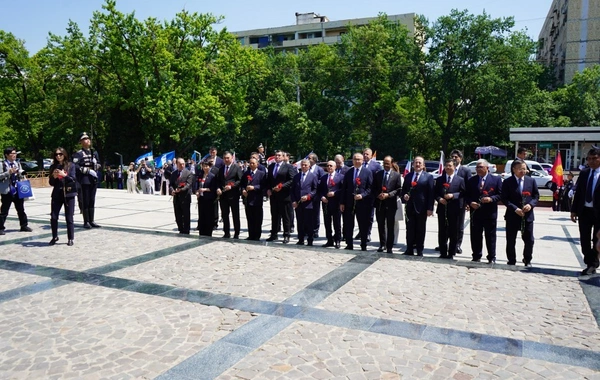 Kəmaləddin Heydərov Özbəkistanda səfərdə olub