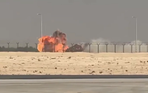 На авиашоу в Дубае, за которым наблюдал замминистра обороны Азербайджана, разбился индийский истребитель: есть погибший