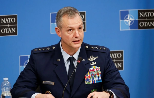 NATO komandanı Rusiya ilə müharibə ehtimalından danışdı