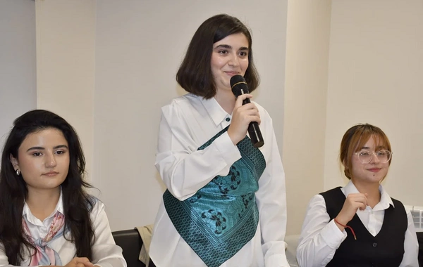 Əlaqələndirmə Qərargahının İşçi Qrupunun üzvləri Qarabağ Universitetində tələbələrlə görüş keçirib