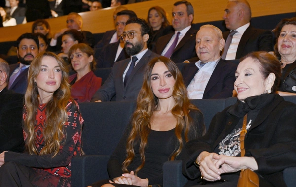 Arzu Əliyeva 44 bədii filminin premyerasından paylaşım etdi