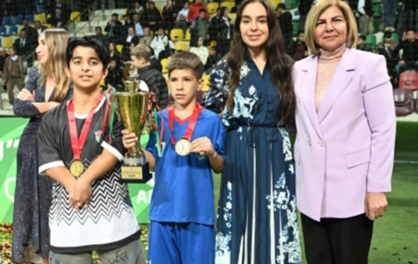 Leyla Əliyevanın təşəbbüsü ilə uşaq evlərinin komandaları arasında növbəti minifutbol turniri təşkil olunub Leyla Əliyevanın təşəbbüsü ilə uşaq evlərinin komandaları arasında növbəti minifutbol turniri təşkil olunub