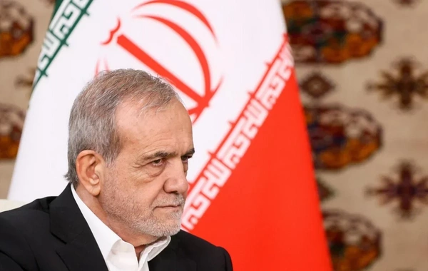 Pezeşkian münaqişə başlayandan bəri ilk dəfə ictimaiyyət qarşısına çıxdı