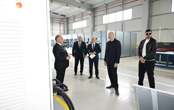 Prezident Ağdam Sənaye Parkında görülən işlərlə tanış olub, zavodların açılışlarında iştirak edib