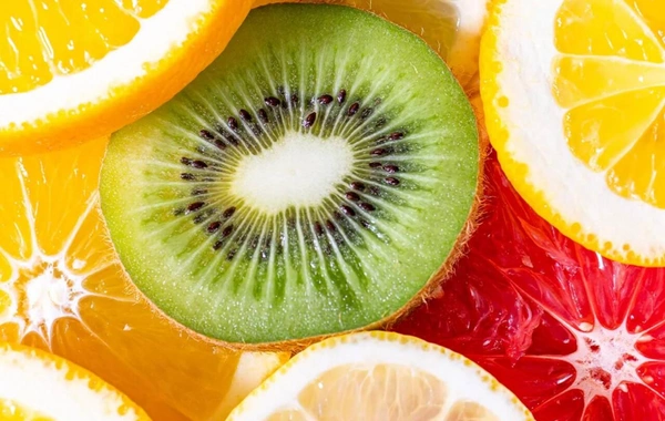 C vitamini bu şəxslərə xeyirdən çox zərər verir