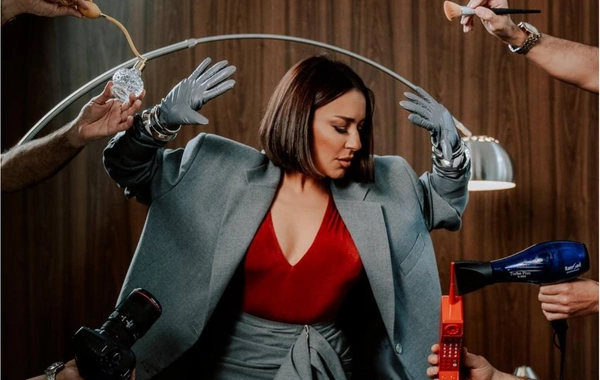 Xalq artistindən FƏRQLİ FOTOSESSİYA