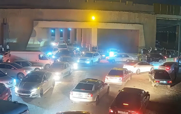 Paytaxtda sürücülərin nəzərinə: Yol təmirə bağlandı, alternativ marşrutda sıxlıq yarandı