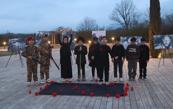 Xocalıda soyqırım qurbanlarının xatirəsinə flaşmob keçirilib