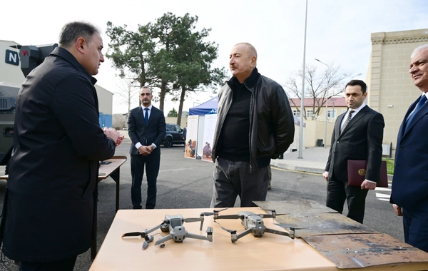 İlham Əliyev Tərtər elektromexanika zavodunun yenidənqurmadan sonra açılışında iştirak edib