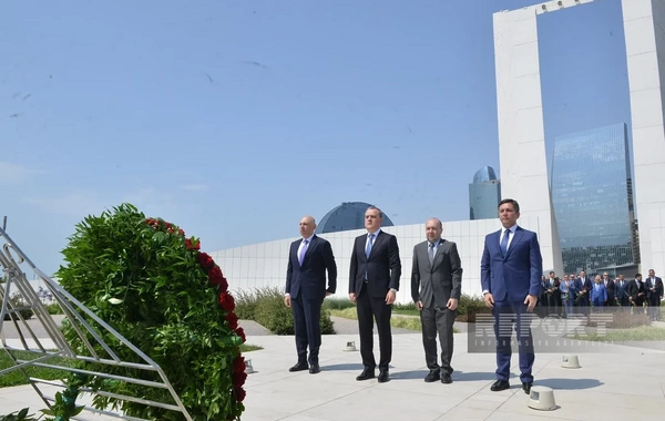Коллектив МИД Азербайджана посетил Парк Победы