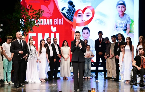 Leyla Əliyeva "Onlardan biri: Emil" adlı anım tədbirində iştirak edib