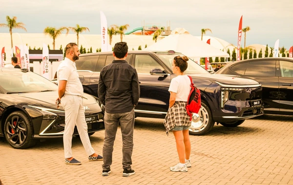 İlk "IM Motors LS9 plug-in-Hybrid" "Sea Breeze"də təqdim olundu