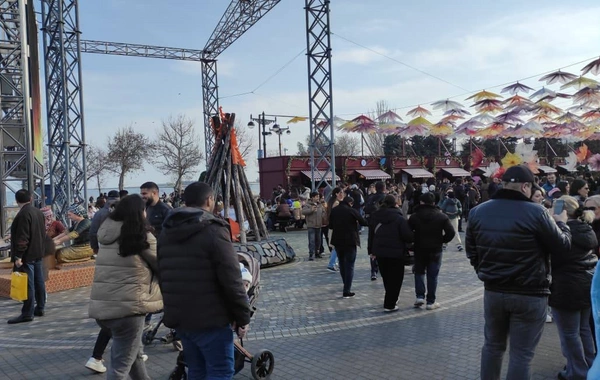 Bakı bulvarı baharı fərqli ab-havada qarşılayır