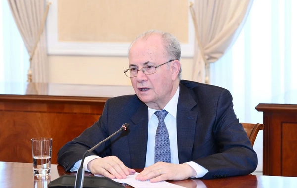 Əli Əsədov Fələstinin Baş naziri ilə görüşüb