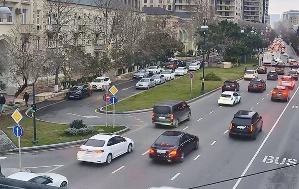 Paytaxtda sıxlıq olan küçələrin siyahısı