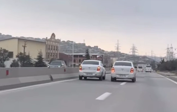 Bakı–Şamaxı yolunda yarış təşkil edən sürücülər saxlanıldı