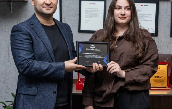 Baku TV-nin "Rəqəmsal Media Məktəbi"ndə doqquzuncu qrup məzunlarına sertifikatlar təqdim olunub