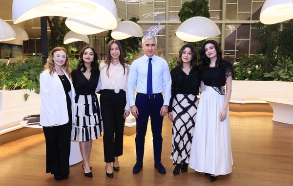 Heydər Əliyev Mərkəzində Kerol Förmenin sərgisinin açılışı olub