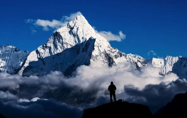 Everest dağında 10 il sonra bir ilk yaşanacaq