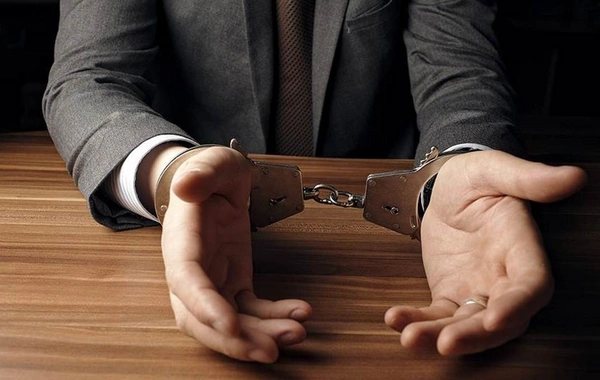 В Азербайджане жена отправила в тюрьму мужа, требовавшего от нее бросить работу