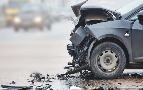 Babək prospektində zəncirvari qəza: Dörd avtomobil toqquşdu