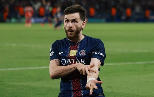 PSJ-nin gürcü futbolçusu Qızıl topa namizədlər sırasında