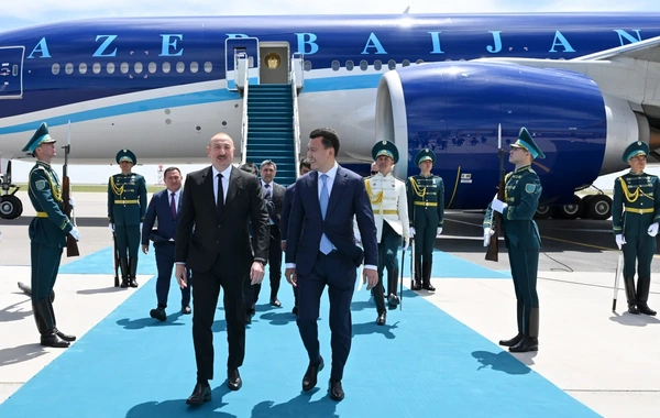Prezident İlham Əliyev Qazaxıstanda işgüzar səfərdədir
