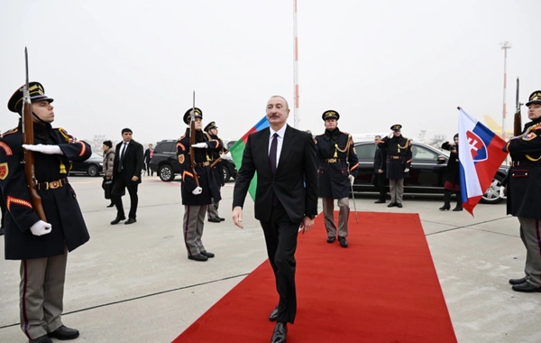 Prezident İlham Əliyevin Slovakiyaya rəsmi səfəri başa çatıb