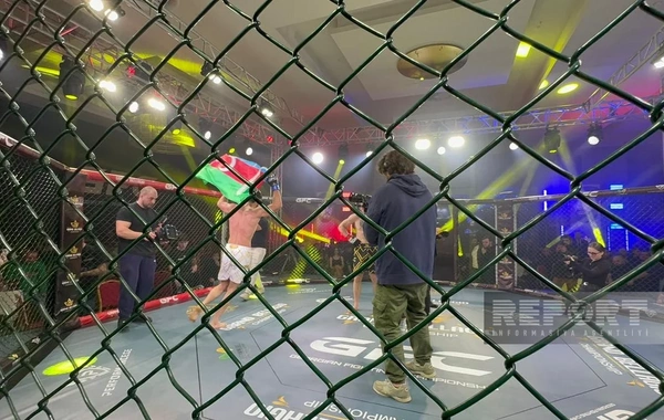 Beynəlxalq döyüş gecəsində azərbaycanlı idmançılar uğurla çıxış edir