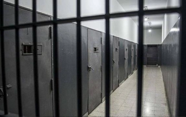 Almaniyada məhkum həbsxanada onun ziyarətinə gələn həyat yoldaşını öldürüb - İDDİA