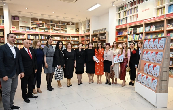 "Azərbaycan dilini öyrənirik" kitabının təqdimat mərasimi olub