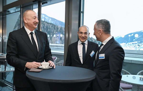 Президент Ильхам Алиев в Давосе принял участие в мероприятии "Завтрак с руководством Азербайджана"