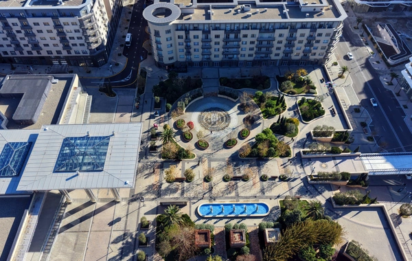 Президент Ильхам Алиев посетил "Баку Белый город"