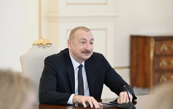 İlham Əliyevin sədrliyi ilə Azərbaycanın yeni rəqəmsal arxitekturası adlı vahid fəaliyyət planına həsr olunmuş müşavirə keçirilib