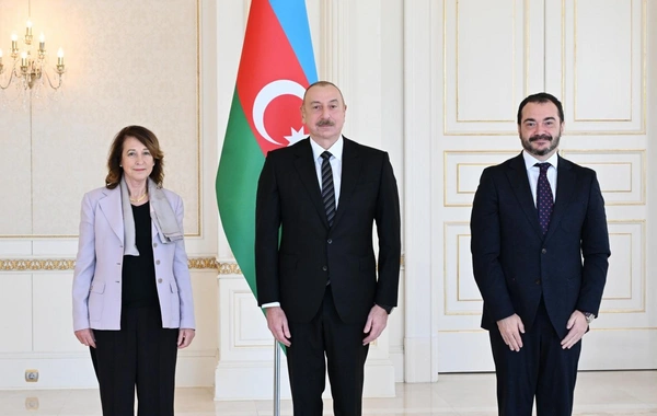 İlham Əliyev İspaniyanın yeni təyin olunmuş səfirinin etimadnaməsini qəbul edib