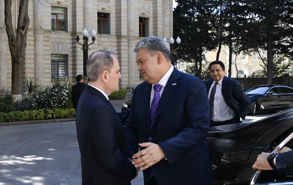 Azərbaycan və Qazaxıstan XİN başçıları arasında geniştərkibli görüş keçirilib