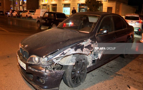 Bakıda iki avtomobil toqquşub, xəsarət alan var - FOTO