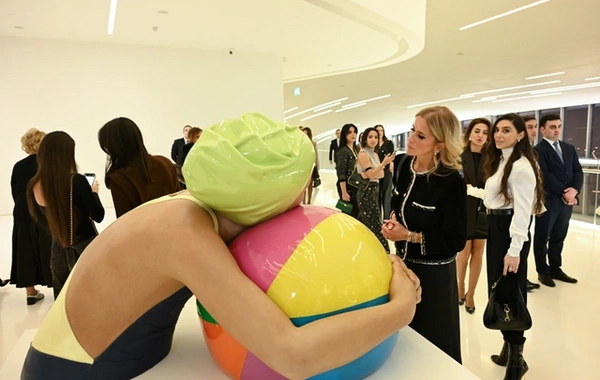 Heydər Əliyev Mərkəzində Kerol Förmenin sərgisinin açılışı olub