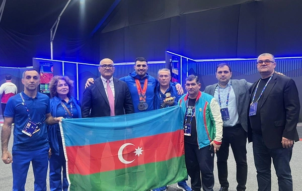 Dünya çempionatı: Azərbaycan ağırlıqqaldıranı gümüş medal qazanıb