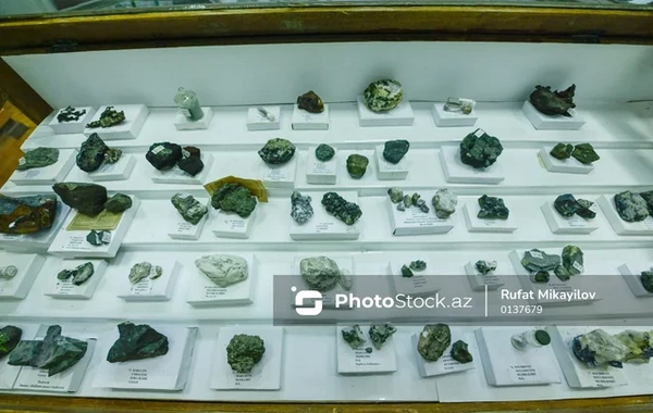 Bakıda unikal muzey: Dünyanın 56 yatağından toplanan minerallar - FOTOREPORTAJ