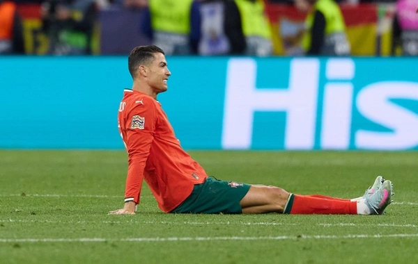 Ronaldonun bacısı onun tərəfini saxladı
