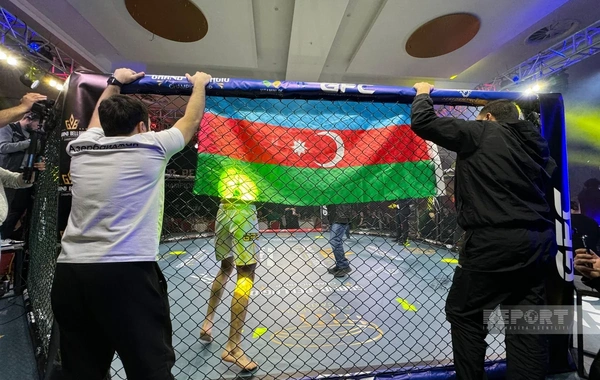 Beynəlxalq döyüş gecəsində azərbaycanlı idmançılar uğurla çıxış edir