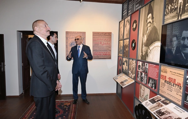 İlham Əliyev və Sərdar Berdiməhəmmədov Şuşada Bülbülün ev-muzeyində olublar